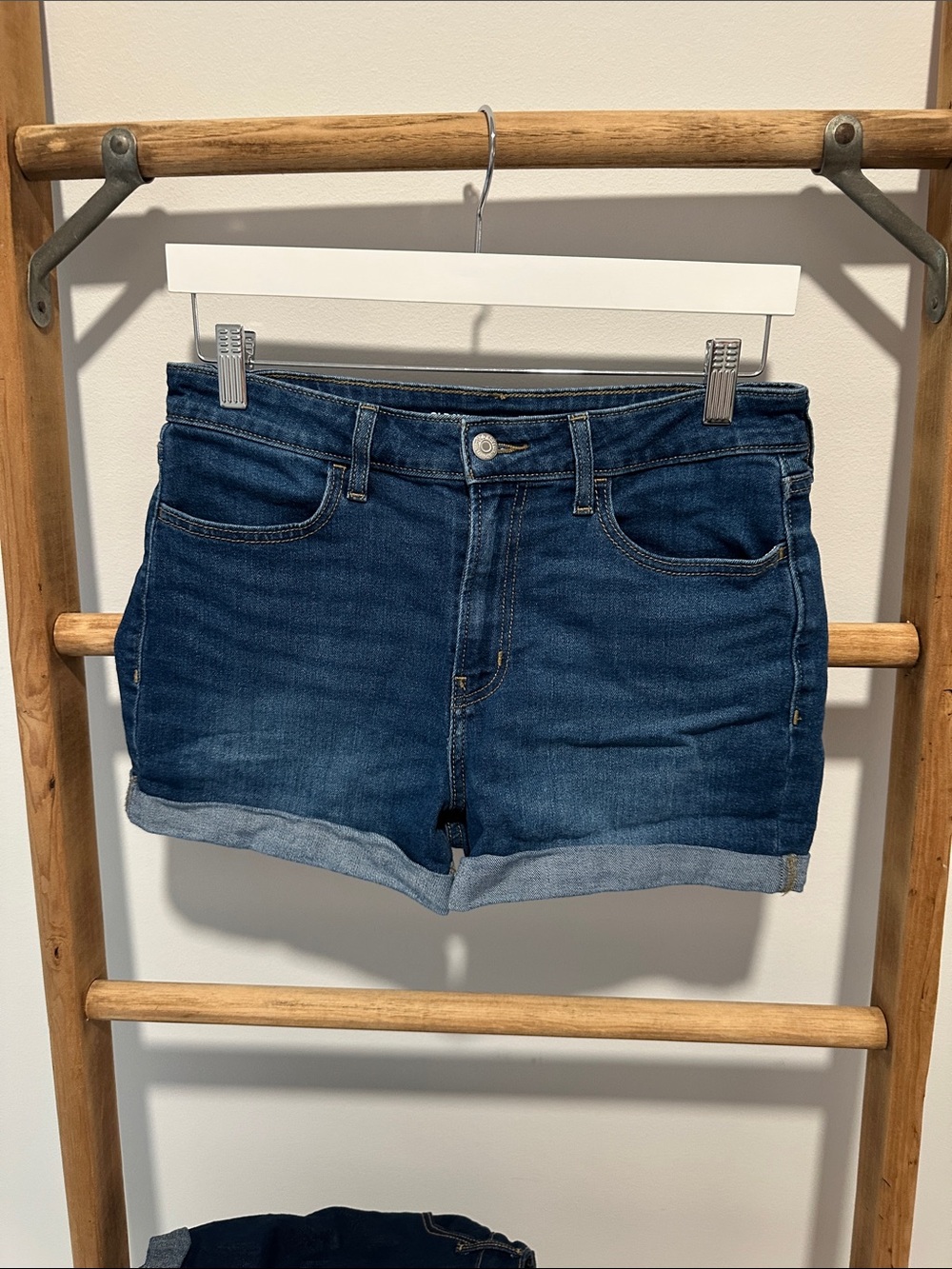Old Navy Denim Roll-Cuff Women's Shorts - Dark Blue